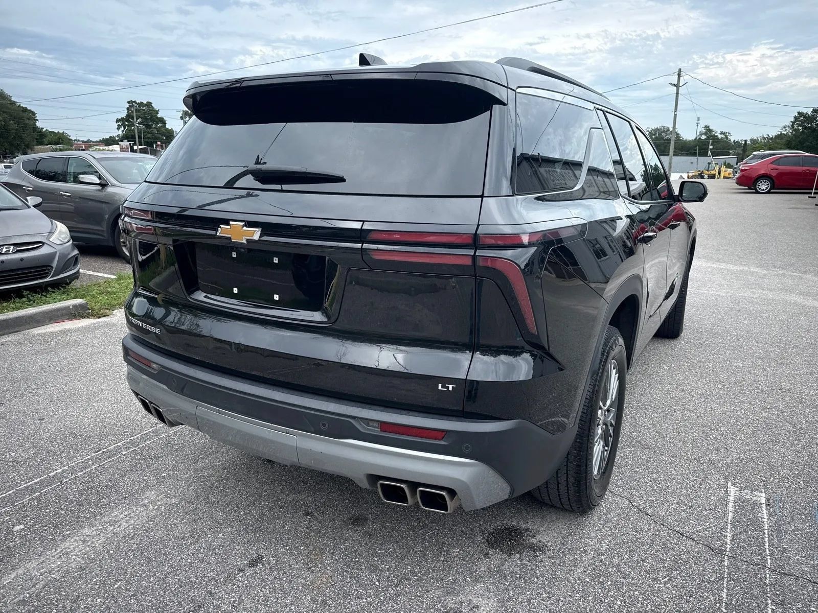 Used 2024 Chevrolet Traverse LT FWD image 8
