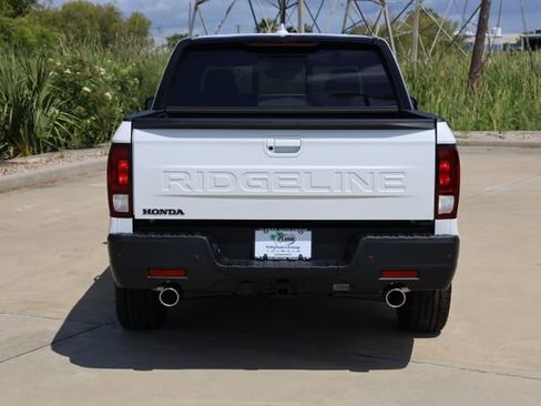 New 2026 Honda Ridgeline Black Edition image 7