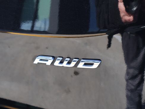 Used 2024 Ford Edge Titanium image 16