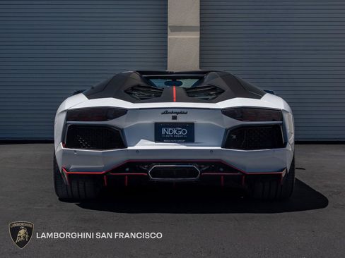 Used 2016 Lamborghini Aventador LP 700-4 AWD/4WD image 8