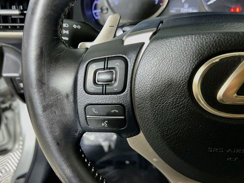 Used 2017 Lexus IS 200t RWD image 19