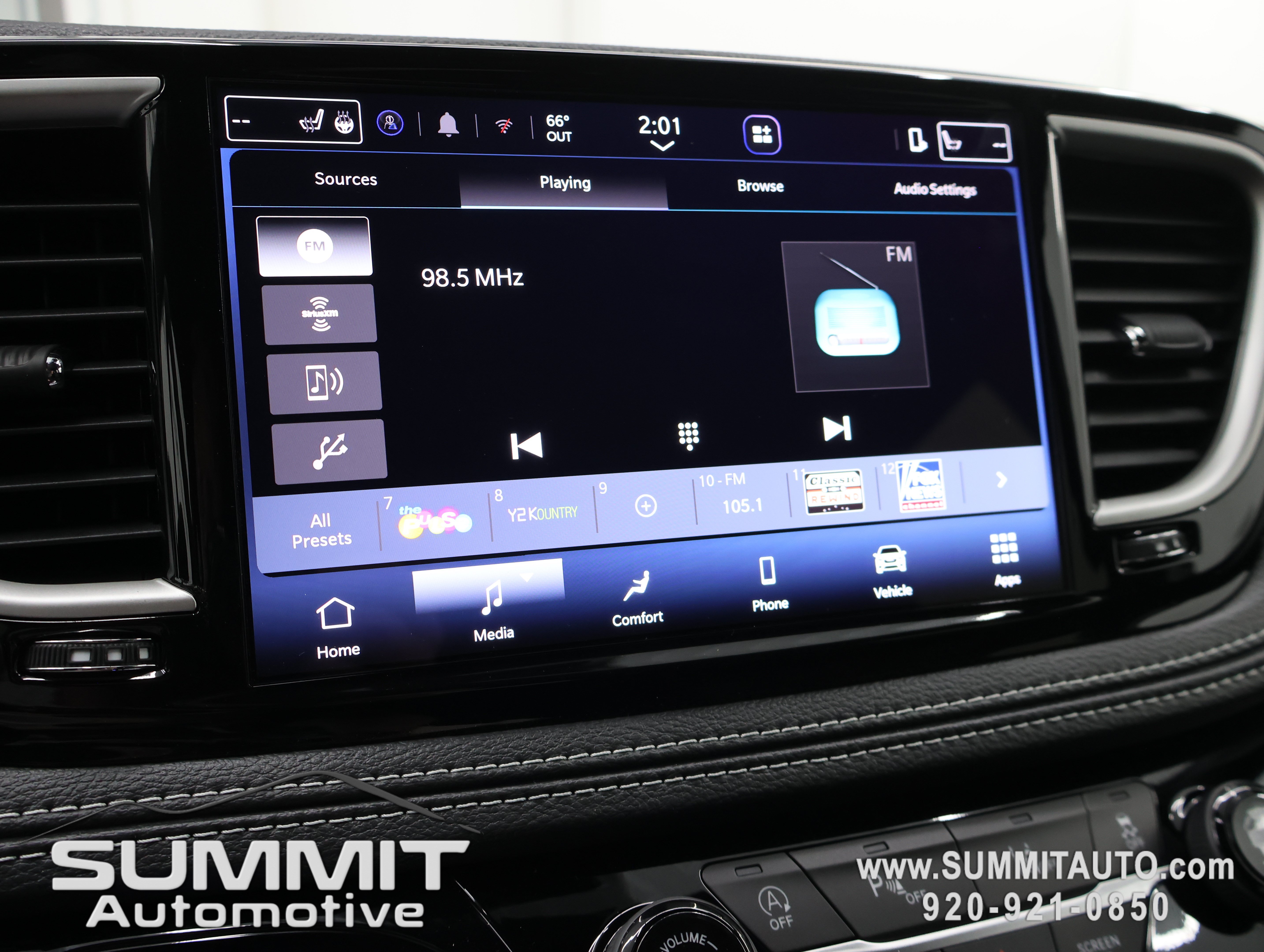 New 2027 Chrysler Pacifica Select AWD/4WD image 57