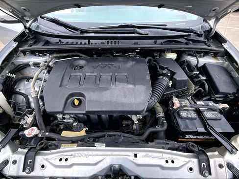 Used 2019 Toyota Corolla SE FWD image 30