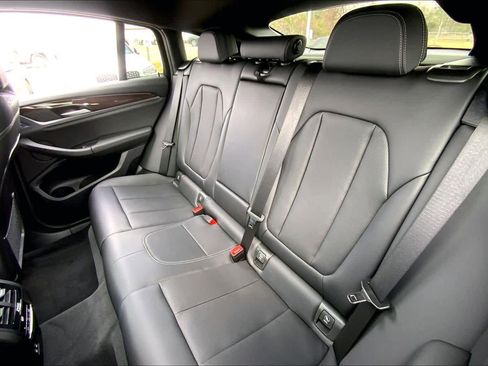 Used 2024 BMW X4 xDrive30i image 21