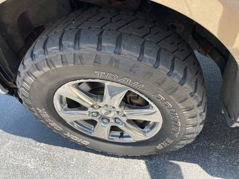 Used 2018 Ford F150 XLT w/ Equipment Group 302A Luxury AWD/4WD image 6