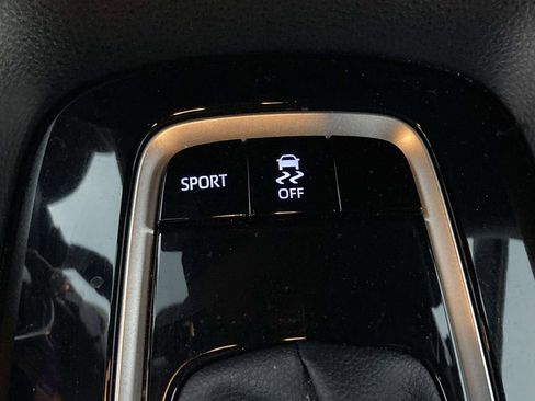 Used 2022 Toyota Corolla SE image 23