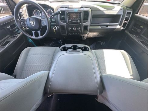 Used 2018 RAM 2500 Tradesman w/ Chrome Appearance Group AWD/4WD image 19