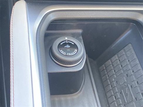 Used 2025 Ford Expedition Max Active image 30