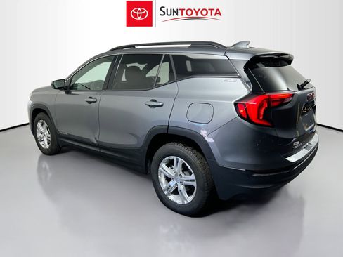 Used 2018 GMC Terrain SLE w/ Driver Convenience Package image 6