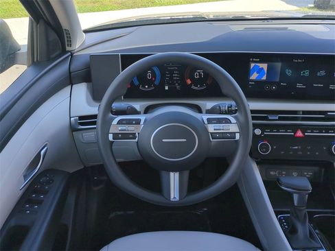 New 2026 Hyundai Tucson SEL image 19