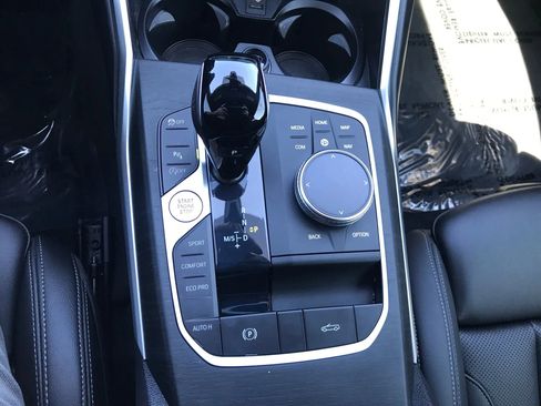 Used 2022 BMW 430i Convertible w/ Convenience Package image 34