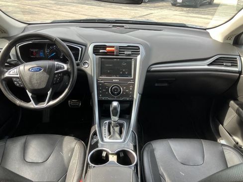 Used 2015 Ford Fusion Titanium FWD image 17