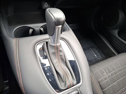 Certified 2025 Honda HR-V Sport image 13