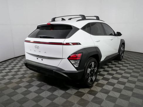 Used 2024 Hyundai Kona SEL FWD image 3