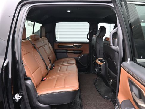 Used 2022 RAM 1500 Limited image 11