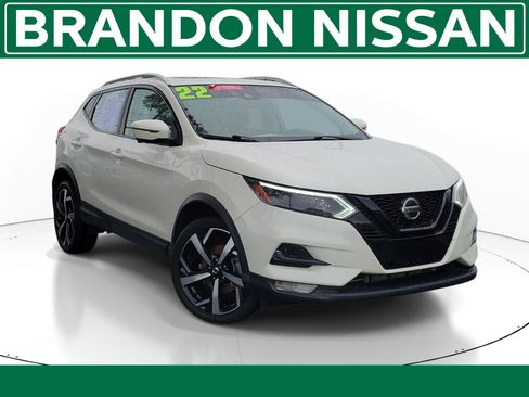 Certified 2022 Nissan Rogue Sport SL w/ Premium Package FWD image 1