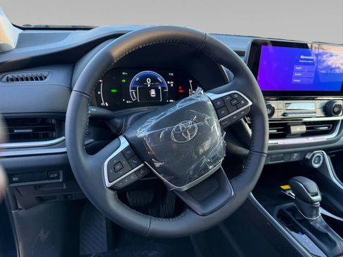 New 2026 Toyota Grand Highlander AWD Hybrid image 13