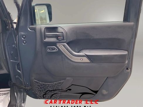 Used 2016 Jeep Wrangler Unlimited Sport w/ Quick Order Package 24S AWD/4WD image 15
