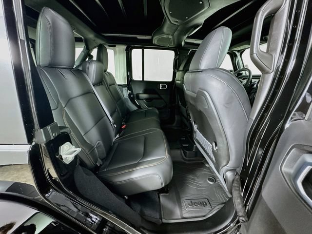 New 2026 Jeep Wrangler Unlimited Sahara AWD/4WD image 30