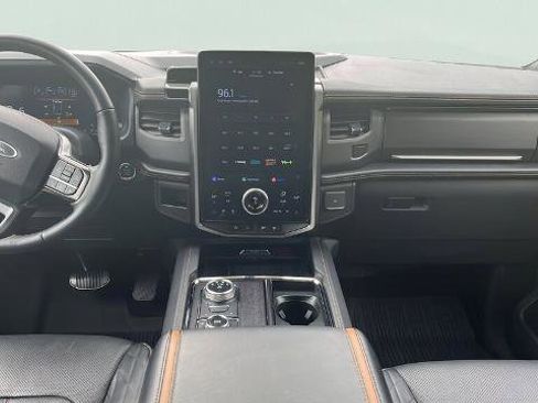 Certified 2024 Ford Expedition Max Platinum image 10