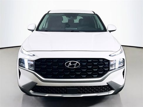 Used 2023 Hyundai Santa Fe SE image 2