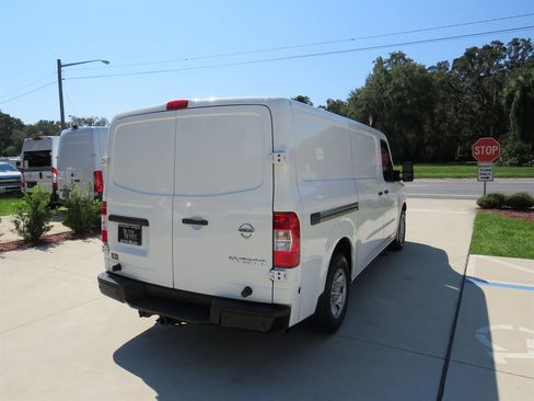Used 2021 Nissan NV 2500 SV RWD image 10