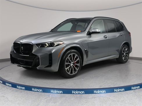 New 2026 BMW X5 xDrive50e w/ M Sport Package image 1
