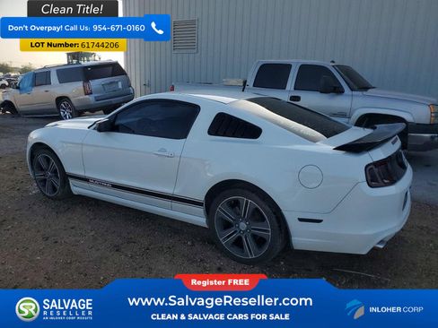 Used 2013 Ford Mustang Coupe w/ V6 Performance Pkg RWD image 3