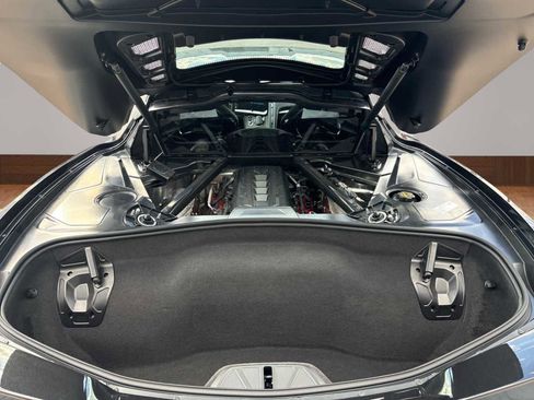 Used 2024 Chevrolet Corvette Stingray Premium Cpe w/ Z51 Performance Package image 9