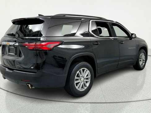 Used 2023 Chevrolet Traverse LT FWD image 5