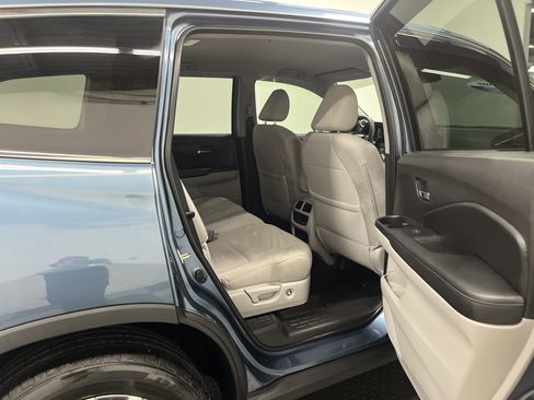Used 2020 Honda Pilot EX image 21