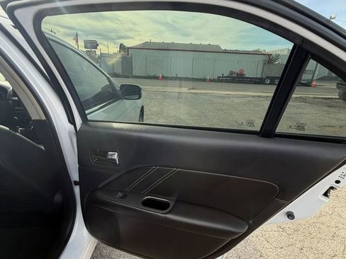 Used 2012 Ford Fusion SEL image 21