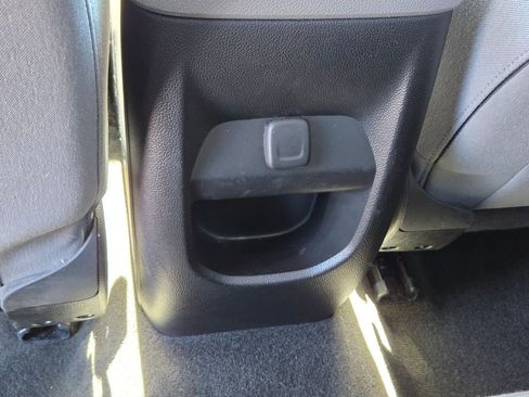 Used 2016 Chevrolet Colorado W/T w/ WT Convenience Package RWD image 15