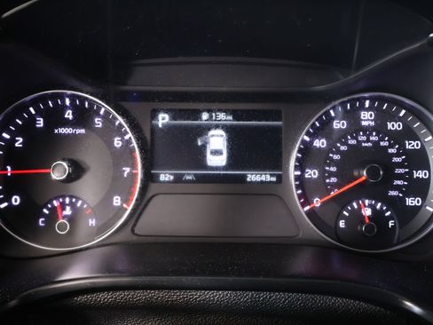 Used 2024 Kia Forte LXS w/ LXS Technology Package FWD image 4