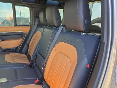 Used 2021 Land Rover Defender 110 X image 15