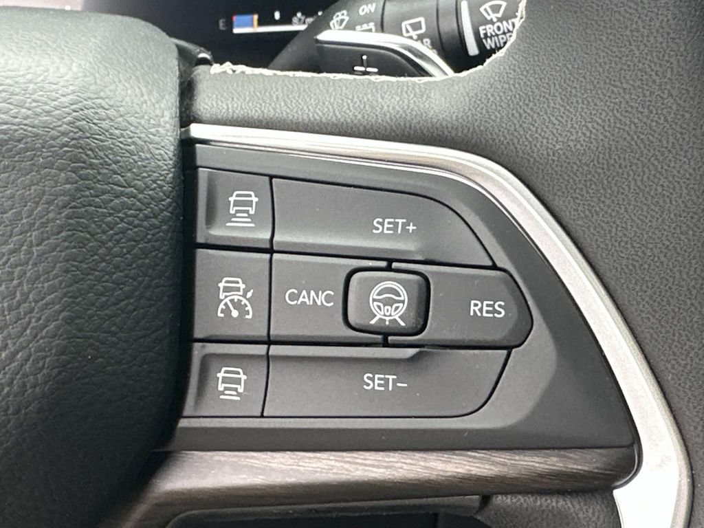 New 2026 Jeep Grand Cherokee L 4WD image 28