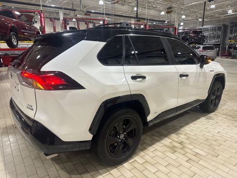 Used 2019 Toyota RAV4 XSE w/ XSE Weather Package AWD/4WD image 8