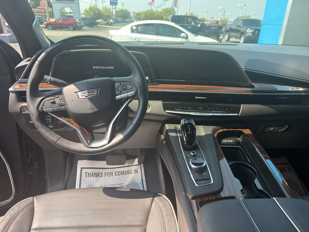 Used 2023 Cadillac Escalade Premium Luxury w/ Performance Package AWD/4WD image 17