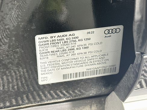 Used 2022 Audi Q5 2.0T Premium w/ Convenience Package AWD/4WD image 12