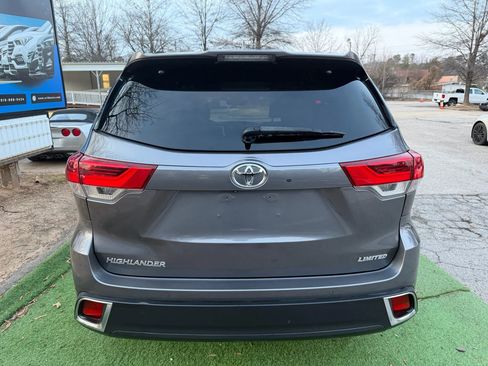 Used 2019 Toyota Highlander Limited image 5