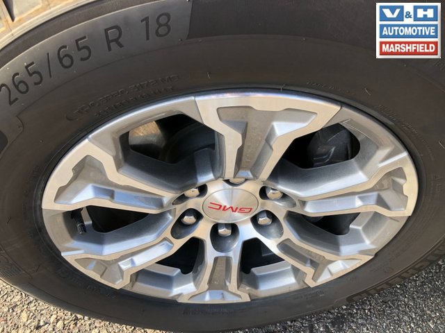 Used 2024 GMC Sierra 1500 SLT AWD/4WD image 27