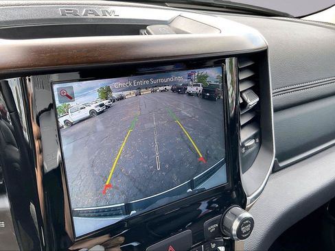 Used 2022 RAM 1500 Laramie AWD/4WD image 21