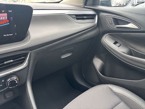 Used 2025 Buick Encore GX Preferred FWD image 34