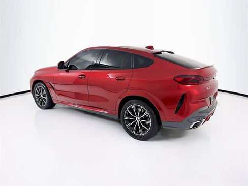 Used 2022 BMW X6 xDrive40i w/ M Sport Package image 6