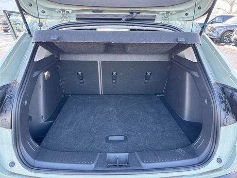 Used 2024 Chevrolet Trax ACTIV w/ Sunroof Package image 24