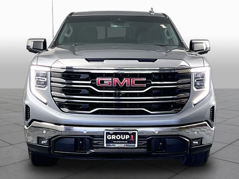 Used 2023 GMC Sierra 1500 SLT AWD/4WD image 4