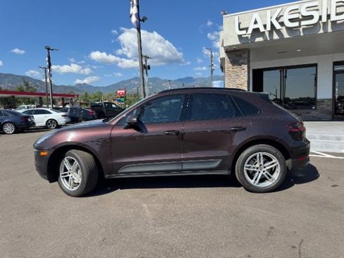 Used 2017 Porsche Macan S image 8