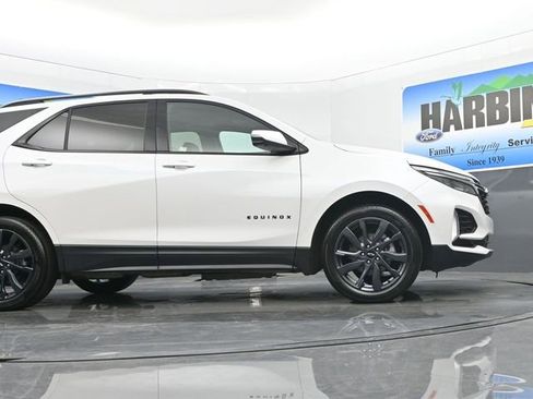 Used 2023 Chevrolet Equinox RS w/ RS Leather Package image 23