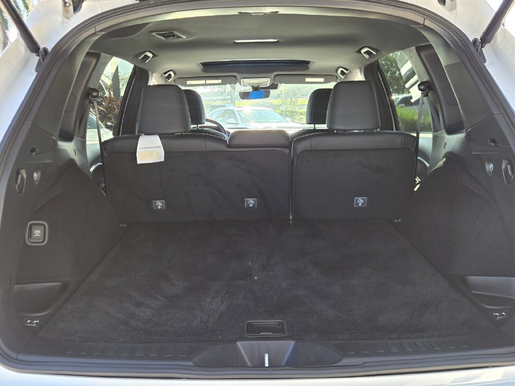 Certified 2025 Honda Passport EX-L image 16