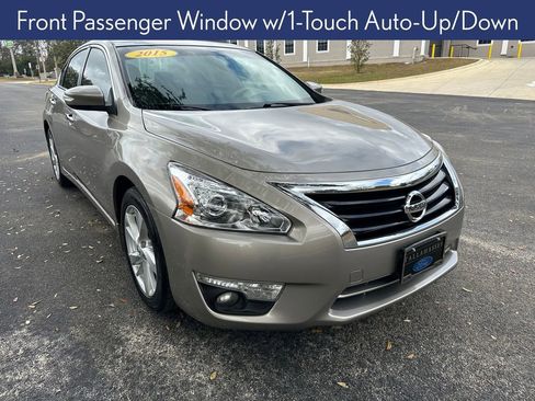Used 2015 Nissan Altima 2.5 SV w/ Convenience Package image 6